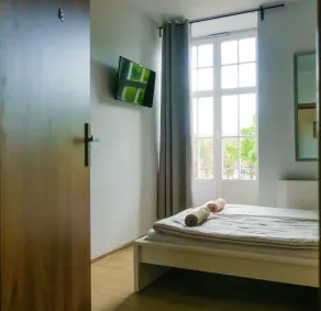 Trip & Hostel - Room