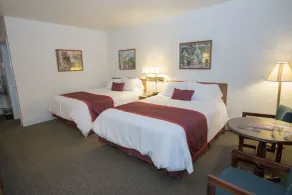 The Chalet Motel - Chambre