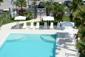 Residence La Villa - Pool