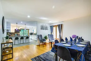 Lakefront New York Abode w/ Deck, Grill & Fire Pit - Interiör