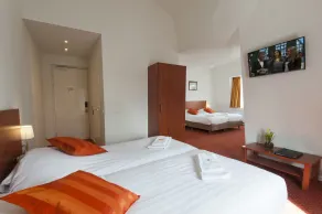Ambassador City Centre Hotel - Chambre