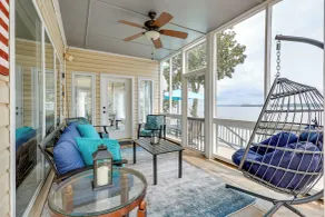 Waterfront Bliss: Wheeler Lake Retreat w/ Dock! - Innenbereich