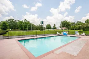 Quality Inn Savannah South - Basseng