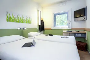 First Inn Hotel - Værelse