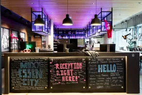 Moxy Essen City - Reception
