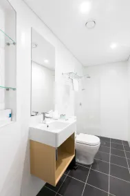 Song Hotel Sydney - Bathroom