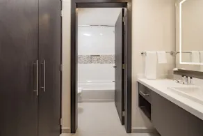 Staybridge Suites - Saltillo by IHG - Bathroom