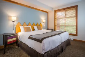 Legends Whistler, by Lodging Ovations - Chambre
