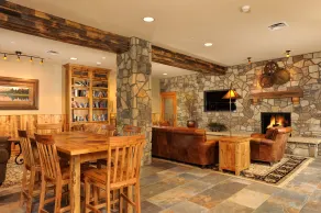 Jackpine & Black Bear Condos by Vail Resorts - Lobby