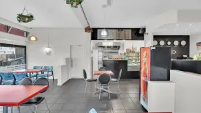 Christchurch Backpackers - Restaurant