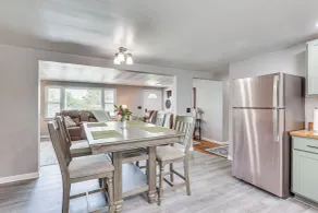 Fish, Hike & Golf: Leisurely Navarre Home w/ Yard! - Interiör