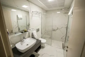 The Charm Hotel - Old City - Bathroom