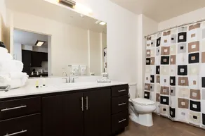 Bluebird Suites in Silicon Valley - Bad