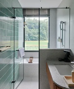 Walk in house - Bathroom