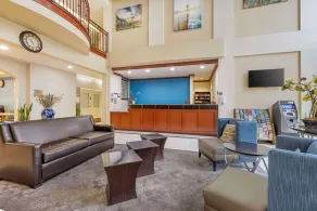 Best Western Plus Lake Elsinore Inn & Suites - Réception