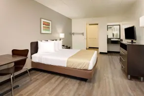 Travelodge by Wyndham College Park - Chambre