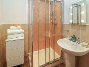 Temperance Croft - Bathroom