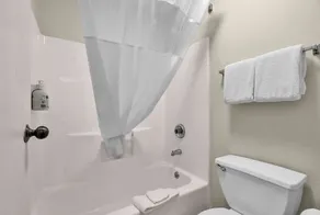Baymont by Wyndham Zanesville - Salle de bain
