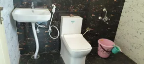 PPH Living Jai Maruthi Boarding & Lodging - Salle de bain