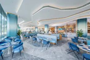 Regala Skycity Hotel by Regal Hotels - Restaurant