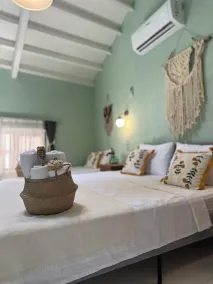 Hanole Macaron Guest House - Room