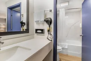 Quality Inn Madison - Huntsville - Salle de bain