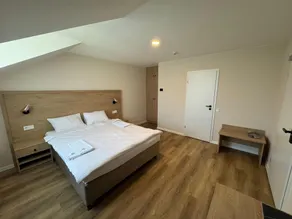 Promenaden Hotel - Quarto