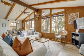 Dock, Deck + Views: Cherokee Lake Retreat! - Interiør