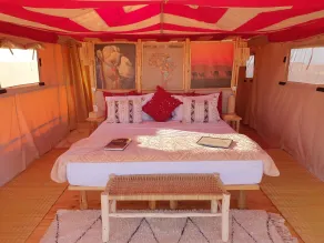 Nkhila Lodge - Agafay Desert Wilderness Camp - Camera