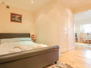 Church Road Annexe - Room