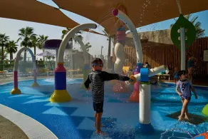 Centara Mirage Beach Resort Dubai - Piscine