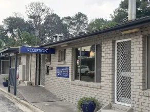 Eden Motel - Reception