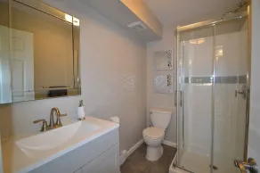 Luxuriöser Rückzugsort am Wasser am Paudash Lake - RidgeStone Cottage - Badezimmer