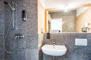 Arktur City Hotel - Bathroom