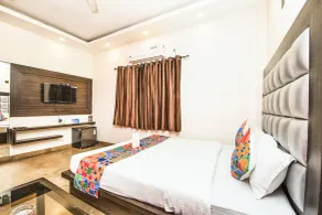FabHotel De Sivalika - 500m from Belur Math - Quarto
