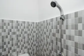 RedDoorz near Sam Ratulangi Airport Manado - Salle de bain