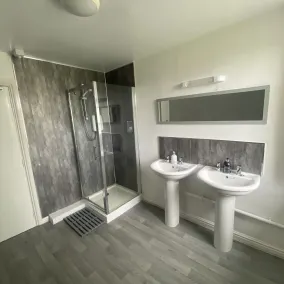 Number 19 Guesthouse - Bathroom