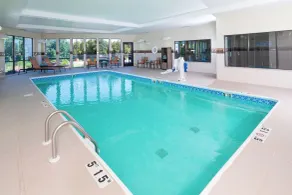 Courtyard by Marriott Battle Creek - Piscine
