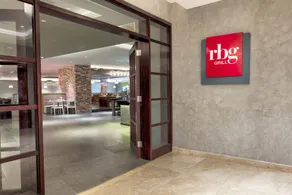 Radisson Hotel & Apartments Dammam Industrial City - Restaurant
