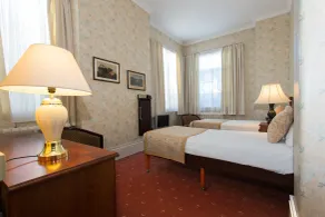 Adelphi Hotel - Room