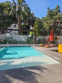 No 22 Riders' Inn - Piscina