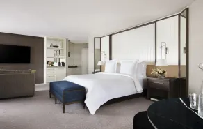 Four Seasons Hotel Sydney - Room