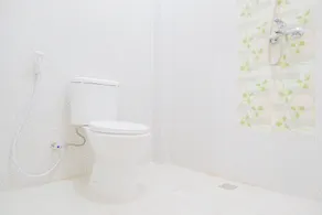 Hotel O Axl Residence - Bathroom