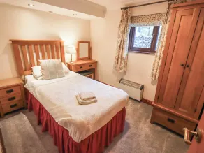 GHYLL BANK BUNGALOW, pet friendly, with open fire in Staveley - Camera