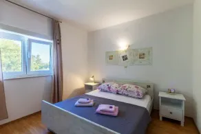 Apartments Valbandon 1008 - Room