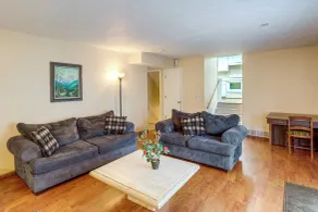 Bring the Family! Suburban Home w/ Yard in Omaha - Interiør