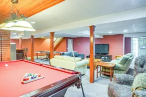 3 Mi to Megansett Beach: Home w/ Pool & Game Room - Interiør