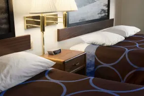 Super 8 by Wyndham Danville - Chambre