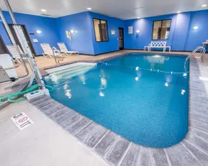 Comfort Suites Altoona North - Pool