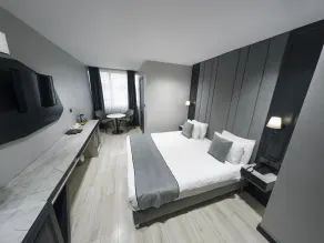 Express Plus Hotel - Chambre